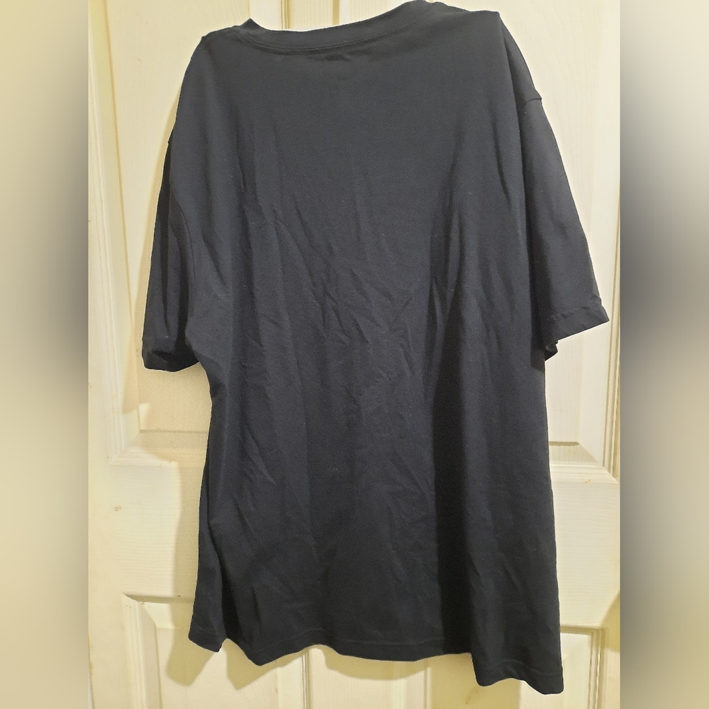 Black T shirt